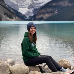 Meet your Posher, Katelyn